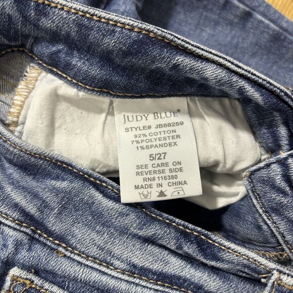 Judy Blue Jeans Women’s Sz 5/27 Relaxed Fit Stretch Blue Mid Rise Denim Raw Hem - Picture 6 of 7